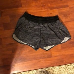 Lululemon tracker shorts in size 10 4 inch black